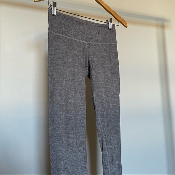 Lululemon Wonder Under Tight (Rulu Fabric) - Picture 3 of 3